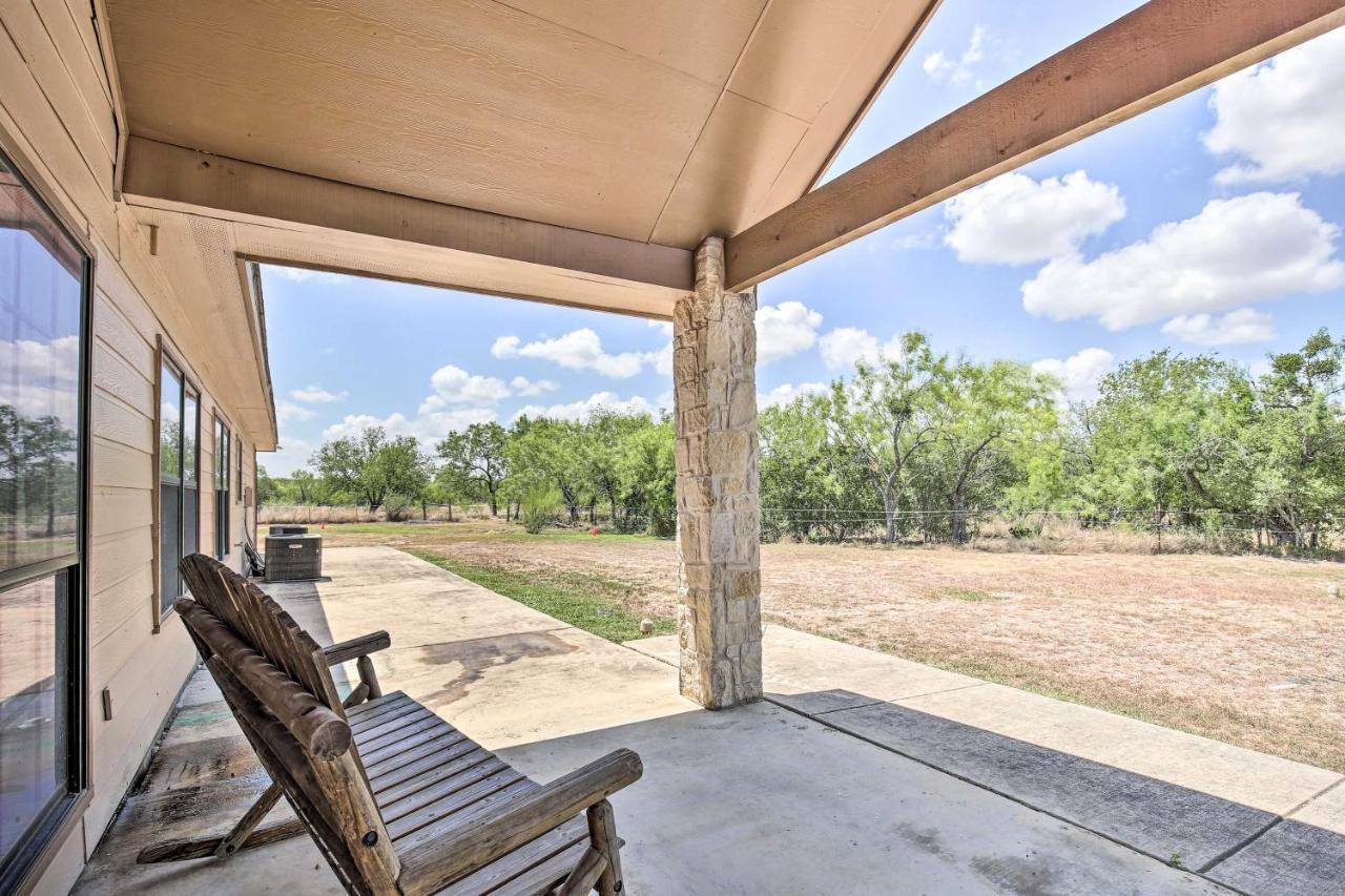 Villa Luxury San Antonio Retreat 110-Acre Private Ranch Extérieur photo