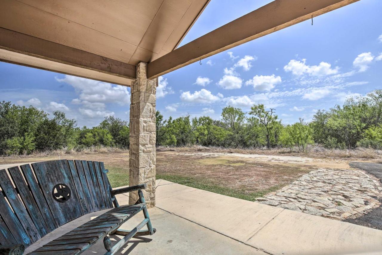 Villa Luxury San Antonio Retreat 110-Acre Private Ranch Extérieur photo